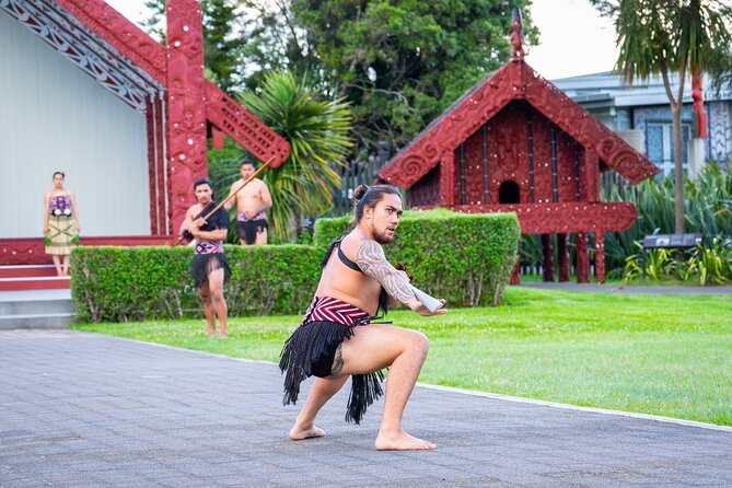 15 Day New Zealand Uncovered Haka Plus Tour - Twin-Share Accommodation
