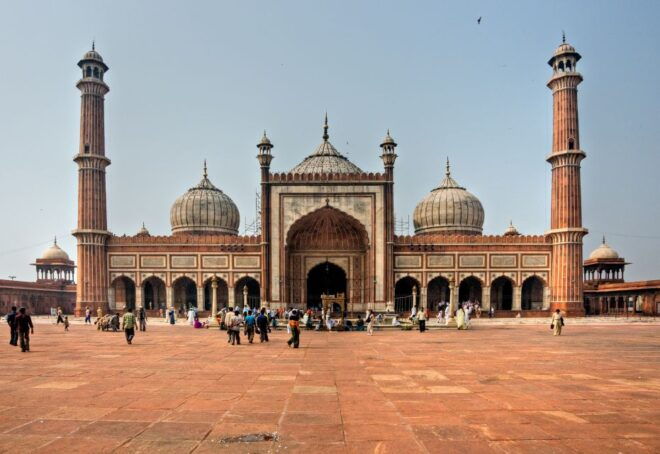 15 Days Buddhist Trail Tour in India & Nepal With Agra - Key Attractions