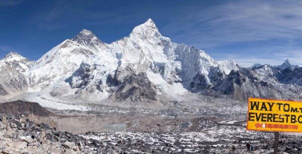 15 Days Luxury Everest Base Camp Trek - Safety and Health Considerations