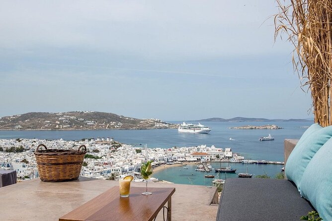 15 Days Relaxing Tour to Milos, Mykonos, Santorini & Athens - Meeting and Pickup Details