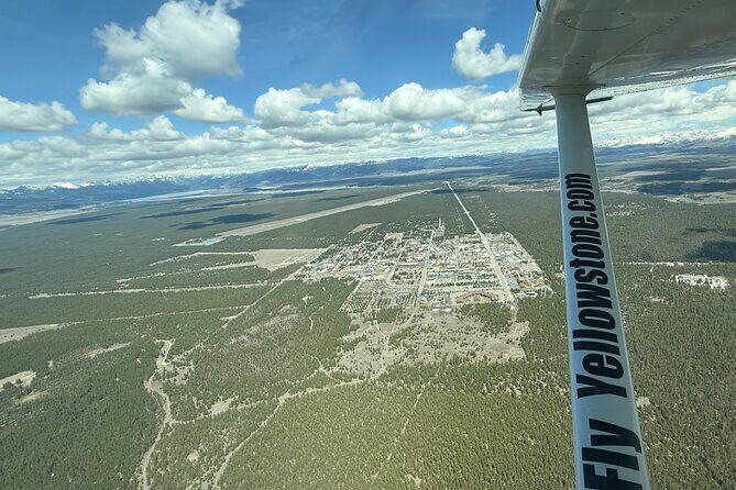 15 Minute Yellowstone Small Plane Tour - Good To Know