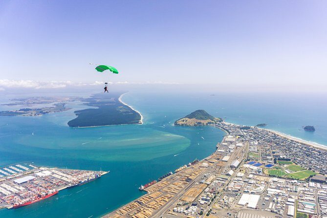 15,000ft Tandem Skydive in Bay of Plenty - Good To Know