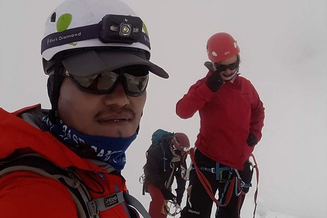 16 Days Island Peak Climbing With Everest Base Camp Private Trip - The Sum Up