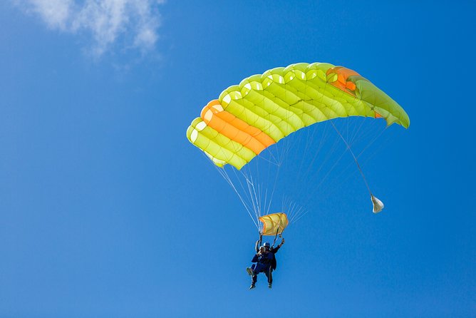 16,000 Feet Tandem Skydive Adventure Private Tour in Auckland - Photography and Personal Items
