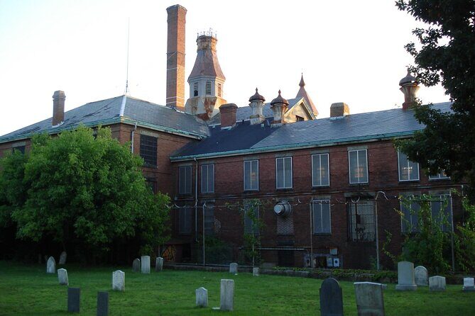 1692 Bloodbath Adult Ghost Tour - The Sum Up