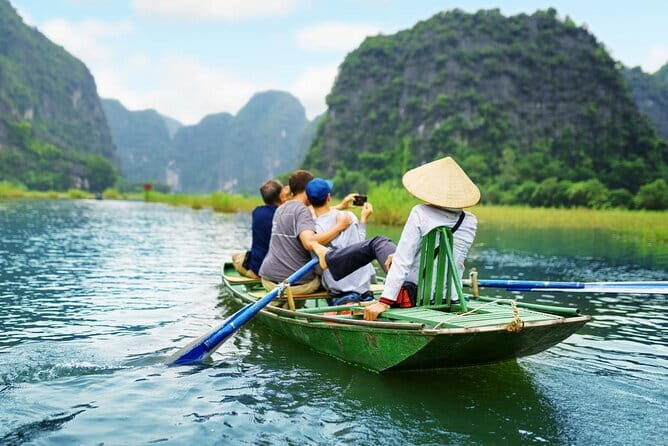 17-Day Vietnam Tour | Explore the Best Highlights of Vietnam - FAQ