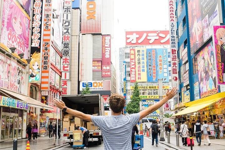 18 to 35s Essential Japan 10-Day Tour by Intrepid Travel - Hiroshima asks for time and attention