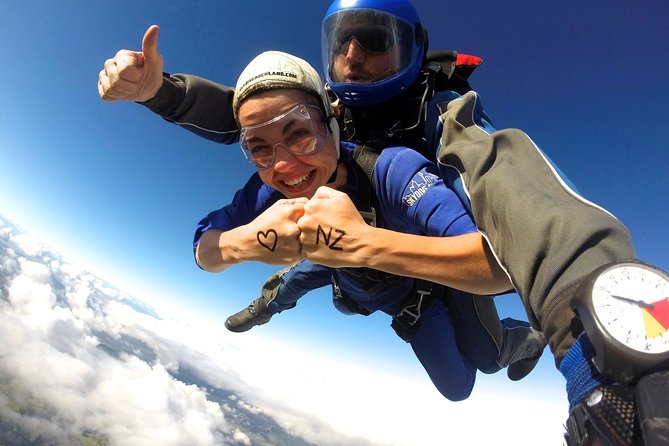 18,000 Feet Tandem Skydive Adventure Private Tour in Auckland - The Sum Up