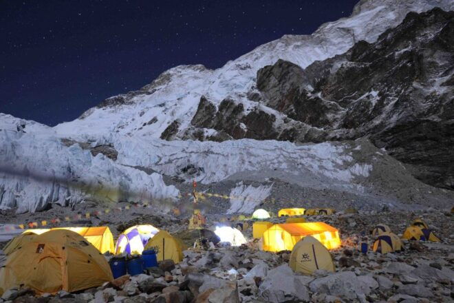 19 Days Makalu Base Camp Trek From Kathmandu - Private Group Trekking Experience