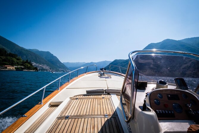 1H Private Cruise on a Beautiful Wooden Speedboat on Lake Como - Inclusions