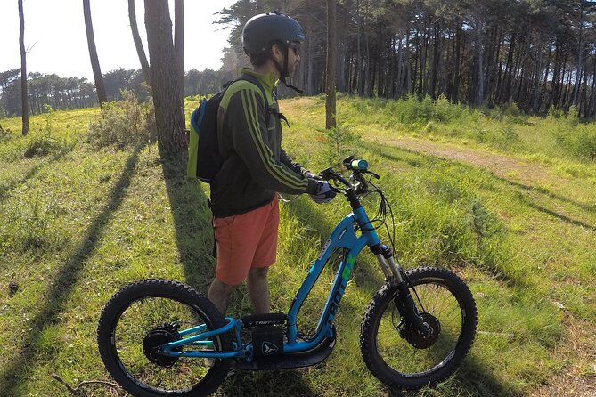 1H30 Circuit on an All-Terrain Electric Scooter Guided by GPS - Weather and Minimum Travelers