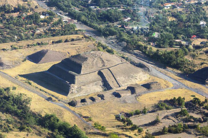 1hr Private Helicopter Tour - Mexico City & Teotihuacan Pyramids - An Introduction to the Helicopter Experience
