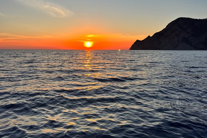 2.30 Hour Tour by Private Boat in Cinque Terre - Tour Duration and Location