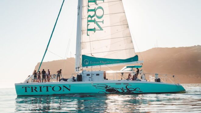 2.5 Hour Bay Tour on the Largest Catamaran in San Diego - Ideal for Locals and Visitors