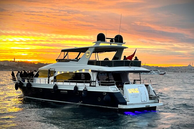 2.5-Hour Bosphorus Sunset Sightseeing Cruise by Luxury Yacht - Leisurely Cruise Down the Strait