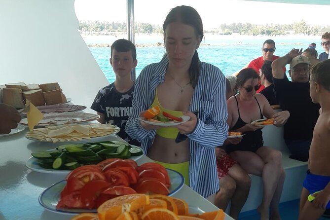 2.5 Hour Glass Bottom Boat Trip, Snorkeling, Sliding and Fun - Activity Details