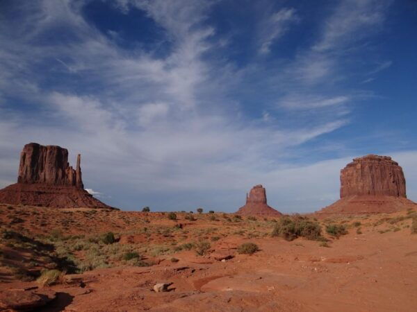 2.5 Hour Guided Vehicle Tours of Monument Valley - The Sum Up