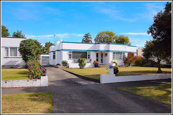 2.5-Hour Napier Art Deco Tour - Highlights and Landmarks