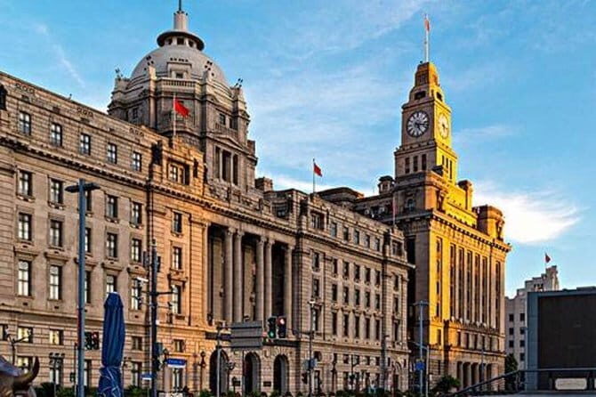 2.5-Hour Private Shanghai Bund Walking Tour including Local Dumpling Tasting - A Closer Look at the Itinerary and Experience