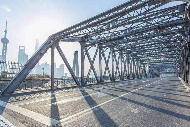 2.5-Hour Private Shanghai Bund Walking Tour including Local Dumpling Tasting - Who Is This Tour Best For?