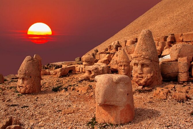 2-Day 1 Night Mount Nemrut Tour From Istanbul by Plane - Tour Highlights