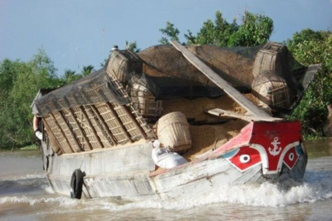 2-Day Authentic Mekong Delta With Floating Market Tour - Traditional House Visit and Fruit Plantation Walk