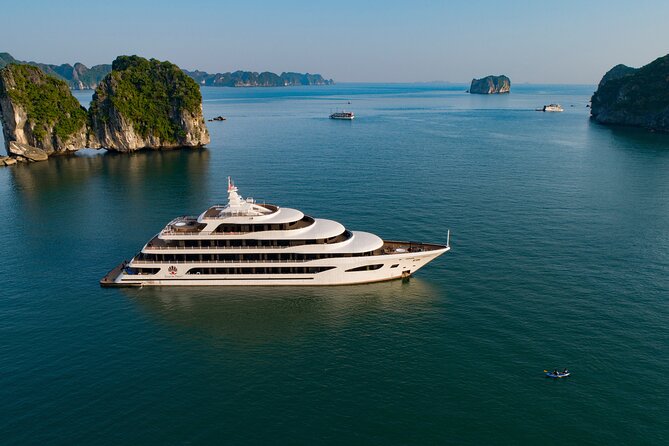 2-Day Bai Tu Long Bay 5-Star Cruise With Private Balcony  - Hanoi - Dining Experience