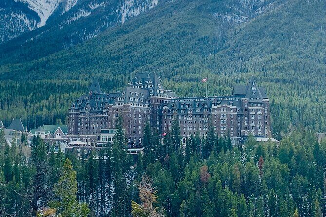 2 Day Banff Lake Louise Johnston Canyon Gondola Cave Basin tour - Who Is This Tour Best For?