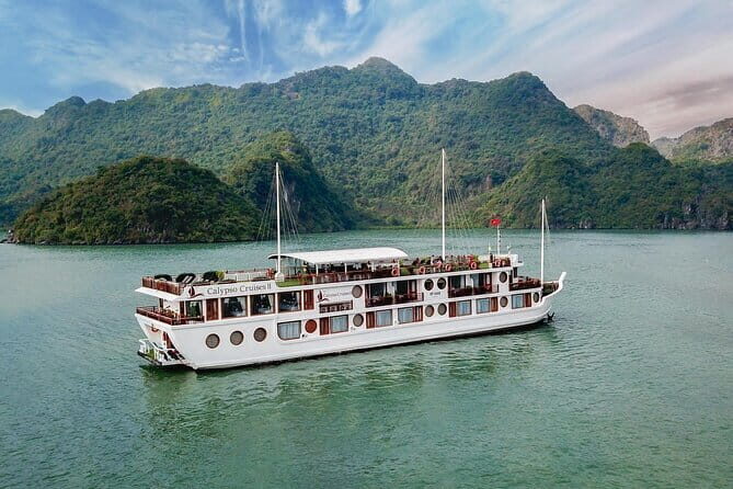 2-Day Cruise to Halong Bay and Lan Ha Bay on Calypso Cruises - 2-Day Cruise to Halong Bay and Lan Ha Bay on Calypso Cruises: An Honest Look