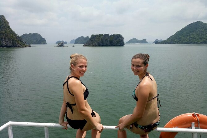 2-Day Cruise to Lan Ha Bay - Ha Long Bay and Viet Hai Village - Exploring Ha Long Bay