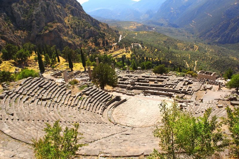 2 Day Delphi and Meteora Tour from Athens - The trip at a glance