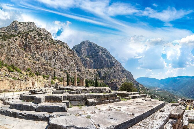 2-Day Delphi Meteora Tour From Athens - Tour Logistics