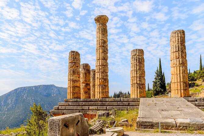 2-Day Delphi Meteora Tour From Athens - Meteora Experience