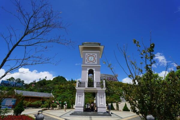 2-Day Fansipan Mountain Trek - Indochinas Highest Peak - Health and Safety Considerations