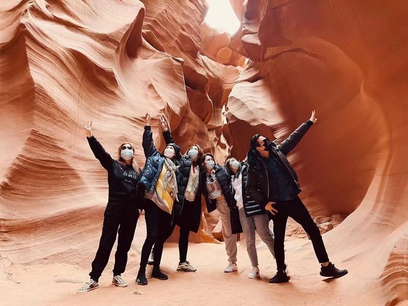 2 Day Grand Canyon, Antelope Canyon, and Horseshoe Bend Tour - Day 2: Lower Antelope Canyon and Lake Powell