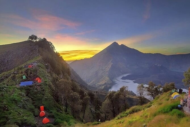 2 Day Guided Hiking to Mount Rinjani Senaru Crater Rim - Tour Overview
