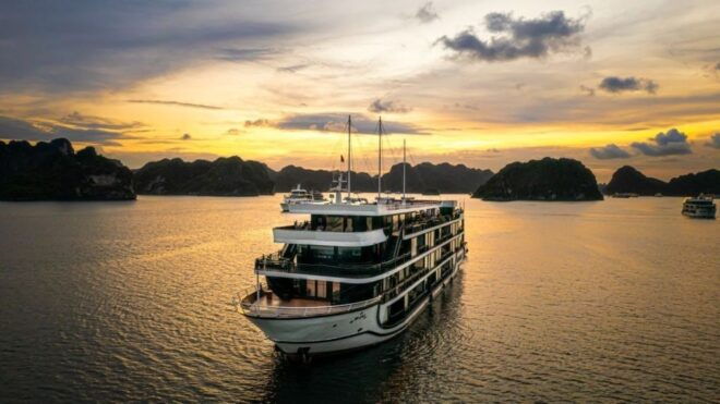 2-Day Ha Long/Lan Ha Bay Luxury 5/Star Cruise/Balcony - Balcony and Views