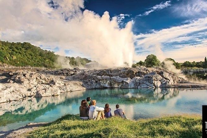 2 Day Hobbiton Movie Set, Waitomo Caves and Rotorua Private Tour From Auckland - Minimum Traveler Requirement