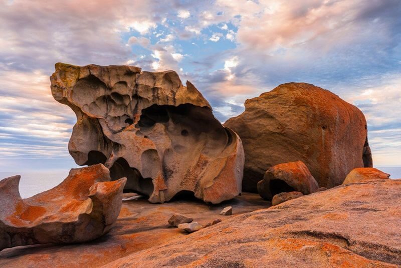 2 Day Kangaroo Island Wildlife Adventure - Remarkable Rocks and Admirals Arch before the crowds