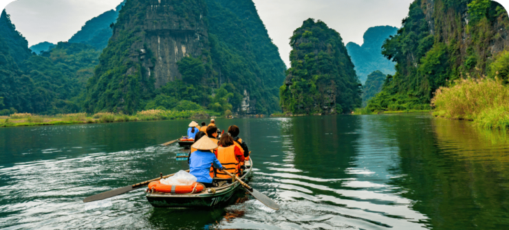 2-Day Ninh Binh: Hoa Lu, Trang An, Mua Cave & Cuc Phuong - Day 1 Itinerary