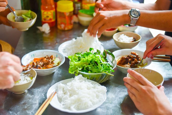 2-Day Overnight in Halong Bay Cruise With Transfer From Hanoi - Pricing and Group Size