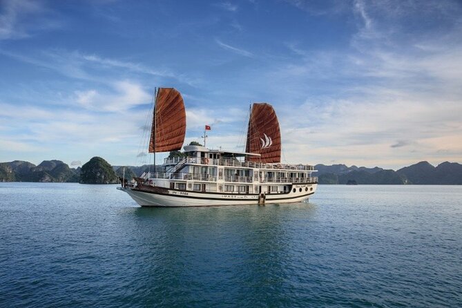 2-Day Overnight in Halong Bay Cruise With Transfer From Hanoi - Traveler Tips for a Smooth Trip