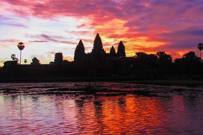 2-Day Phnom Penh to Siem Reap and Angkor Wat Temples - Detailed Breakdown of the Tour Experience  