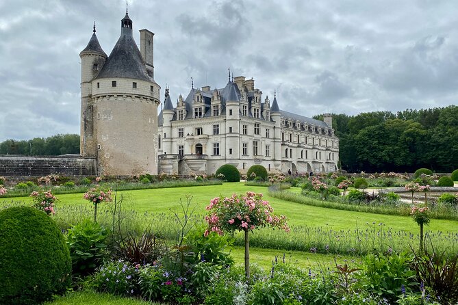 2-Day Private Loire Valley 6 Castles by Minivan From Paris With Wine Tasting - Reviews
