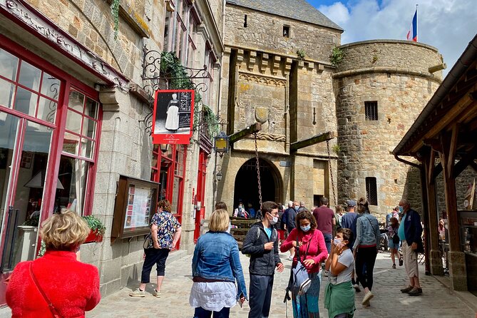 2-Day Private Mont Saint-Michel — Cancale — 3 Loire Castles, Calvados Tasting - Visit to 3 Loire Castles