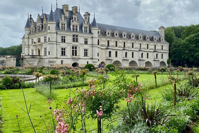 2-day Private Mont Saint-Michel — Rouen — Honfleur — 3 Loire Castles by Minivan - Booking and Reservation Process
