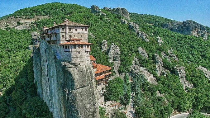 2 Day Private Tour of Meteora & Thermopylae From Athens - Tour Highlights
