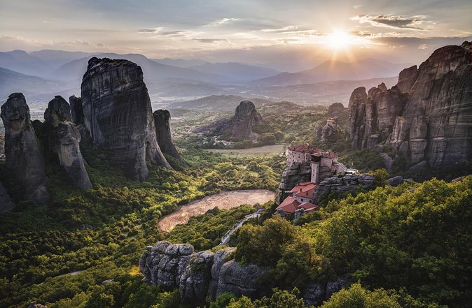2 Day Private Tour of Meteora & Thermopylae From Athens - Accommodation Options