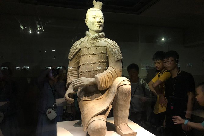 2-Day Private Xian Highlight Tour Including Terra Cotta Army and City Wall - Itinerary Highlights