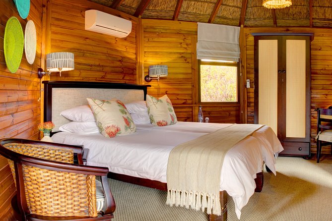 2 Day Safari Experience From Cape Town - Tour Guides